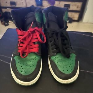 Air Jordan 1 Pine Green